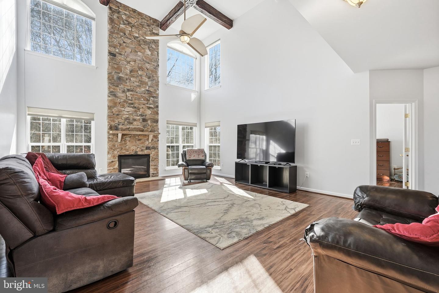 15204 CHULA PL, WOODBRIDGE, Virginia 22193, 4 Bedrooms Bedrooms, ,3 BathroomsBathrooms,Residential,For sale,15204 CHULA PL,VAPW2110500 MLS # VAPW2110500