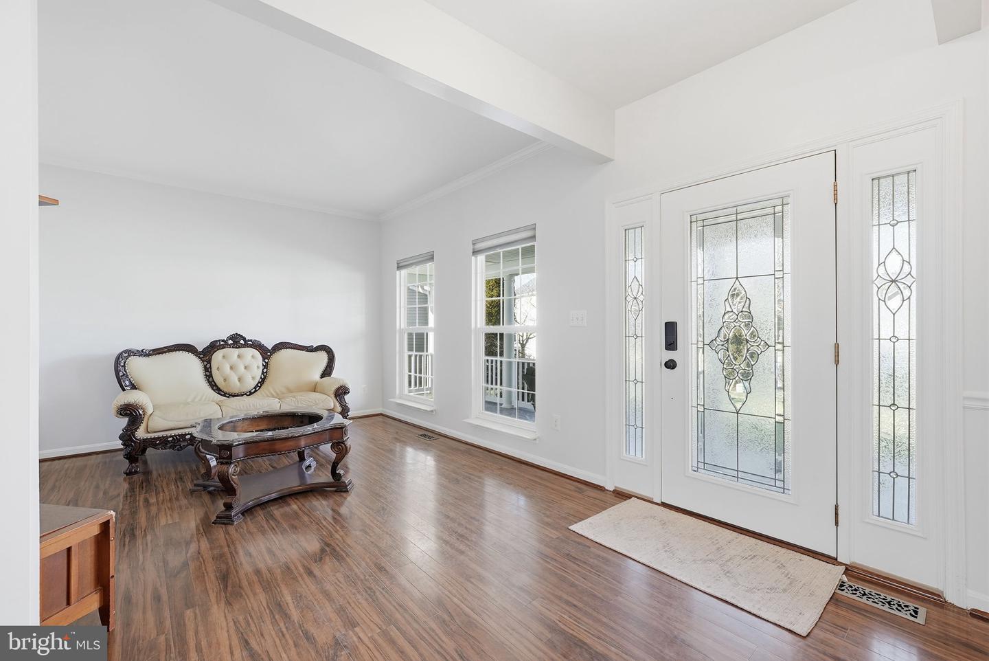 15204 CHULA PL, WOODBRIDGE, Virginia 22193, 4 Bedrooms Bedrooms, ,3 BathroomsBathrooms,Residential,For sale,15204 CHULA PL,VAPW2110500 MLS # VAPW2110500