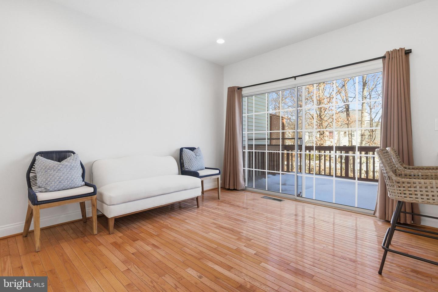 2118 CAPSTONE CIR, HERNDON, Virginia 20170, 4 Bedrooms Bedrooms, ,3 BathroomsBathrooms,Residential,For sale,2118 CAPSTONE CIR,VAFX2285652 MLS # VAFX2285652