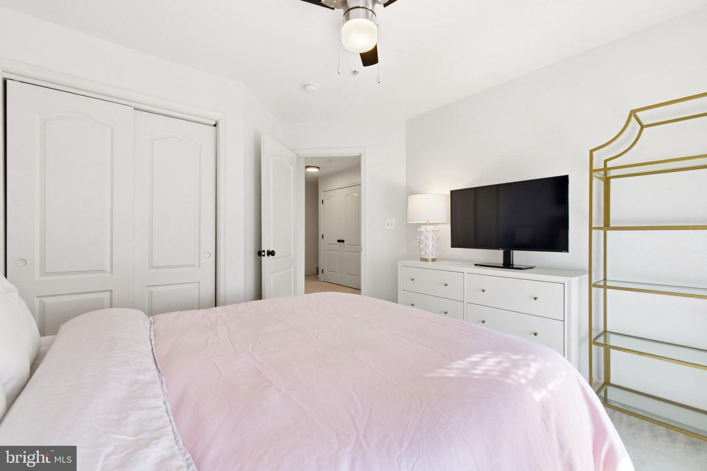 2118 CAPSTONE CIR, HERNDON, Virginia 20170, 4 Bedrooms Bedrooms, ,3 BathroomsBathrooms,Residential,For sale,2118 CAPSTONE CIR,VAFX2285652 MLS # VAFX2285652