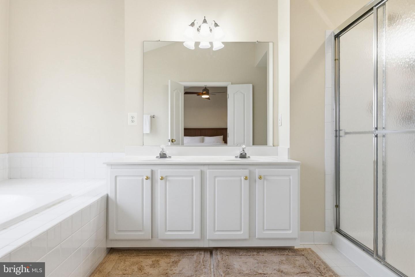 2118 CAPSTONE CIR, HERNDON, Virginia 20170, 4 Bedrooms Bedrooms, ,3 BathroomsBathrooms,Residential,For sale,2118 CAPSTONE CIR,VAFX2285652 MLS # VAFX2285652