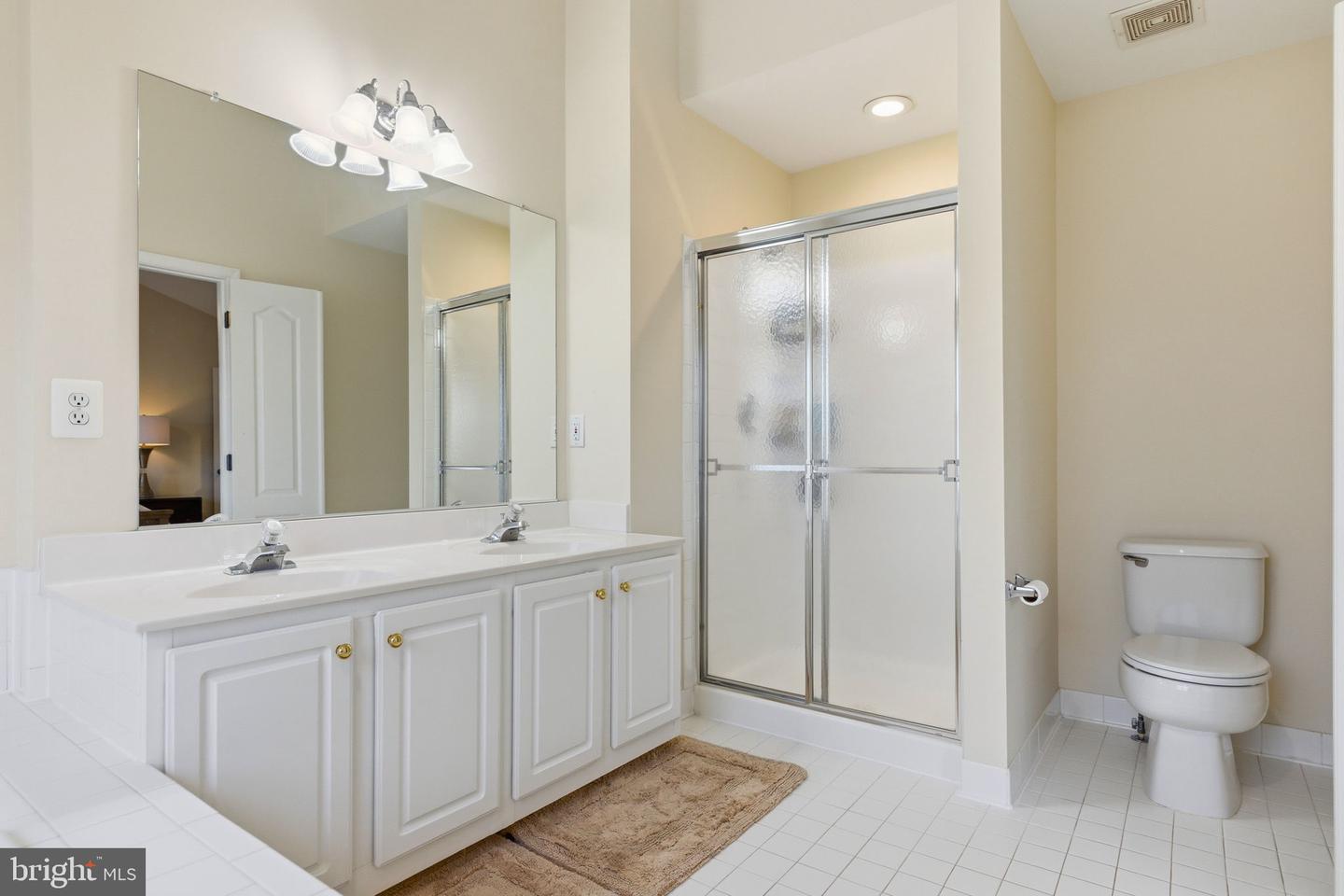 2118 CAPSTONE CIR, HERNDON, Virginia 20170, 4 Bedrooms Bedrooms, ,3 BathroomsBathrooms,Residential,For sale,2118 CAPSTONE CIR,VAFX2285652 MLS # VAFX2285652