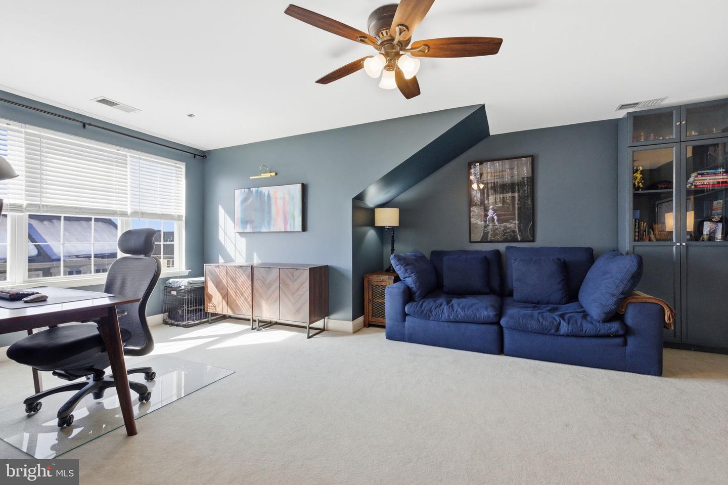 2118 CAPSTONE CIR, HERNDON, Virginia 20170, 4 Bedrooms Bedrooms, ,3 BathroomsBathrooms,Residential,For sale,2118 CAPSTONE CIR,VAFX2285652 MLS # VAFX2285652