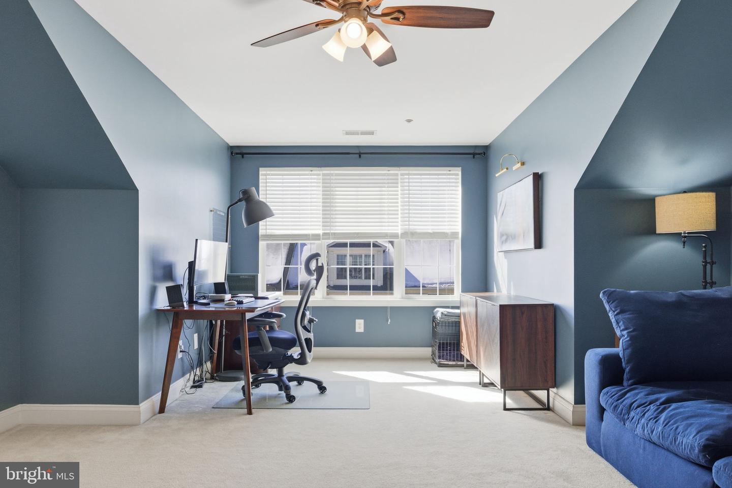 2118 CAPSTONE CIR, HERNDON, Virginia 20170, 4 Bedrooms Bedrooms, ,3 BathroomsBathrooms,Residential,For sale,2118 CAPSTONE CIR,VAFX2285652 MLS # VAFX2285652