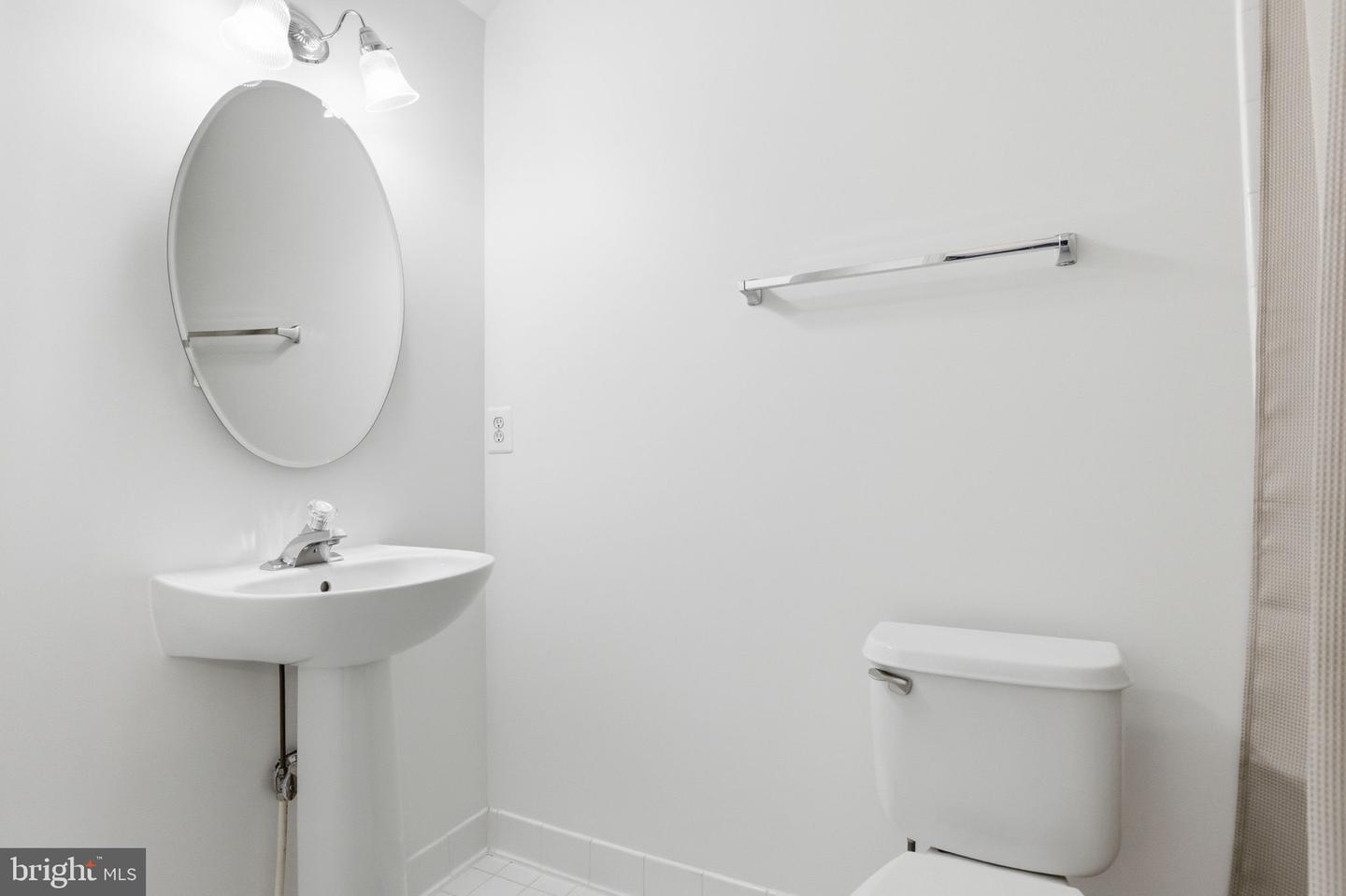 2118 CAPSTONE CIR, HERNDON, Virginia 20170, 4 Bedrooms Bedrooms, ,3 BathroomsBathrooms,Residential,For sale,2118 CAPSTONE CIR,VAFX2285652 MLS # VAFX2285652