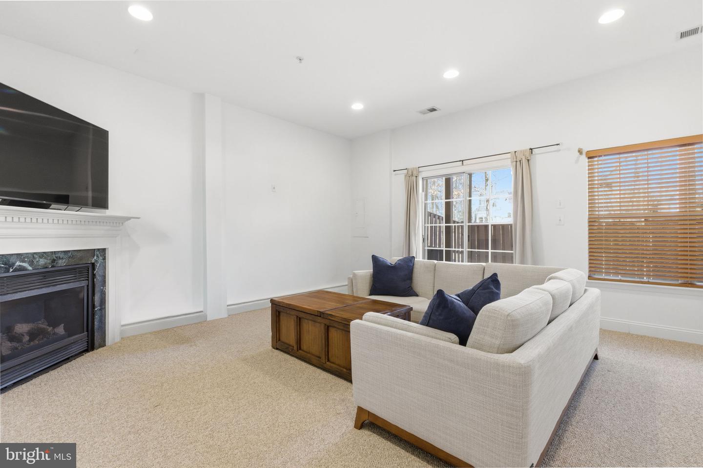 2118 CAPSTONE CIR, HERNDON, Virginia 20170, 4 Bedrooms Bedrooms, ,3 BathroomsBathrooms,Residential,For sale,2118 CAPSTONE CIR,VAFX2285652 MLS # VAFX2285652