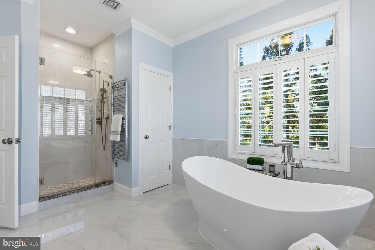 22455 PINE RIDGE CT, ASHBURN, Virginia 20148, 5 Bedrooms Bedrooms, ,5 BathroomsBathrooms,Residential,For sale,22455 PINE RIDGE CT,VALO2113982 MLS # VALO2113982