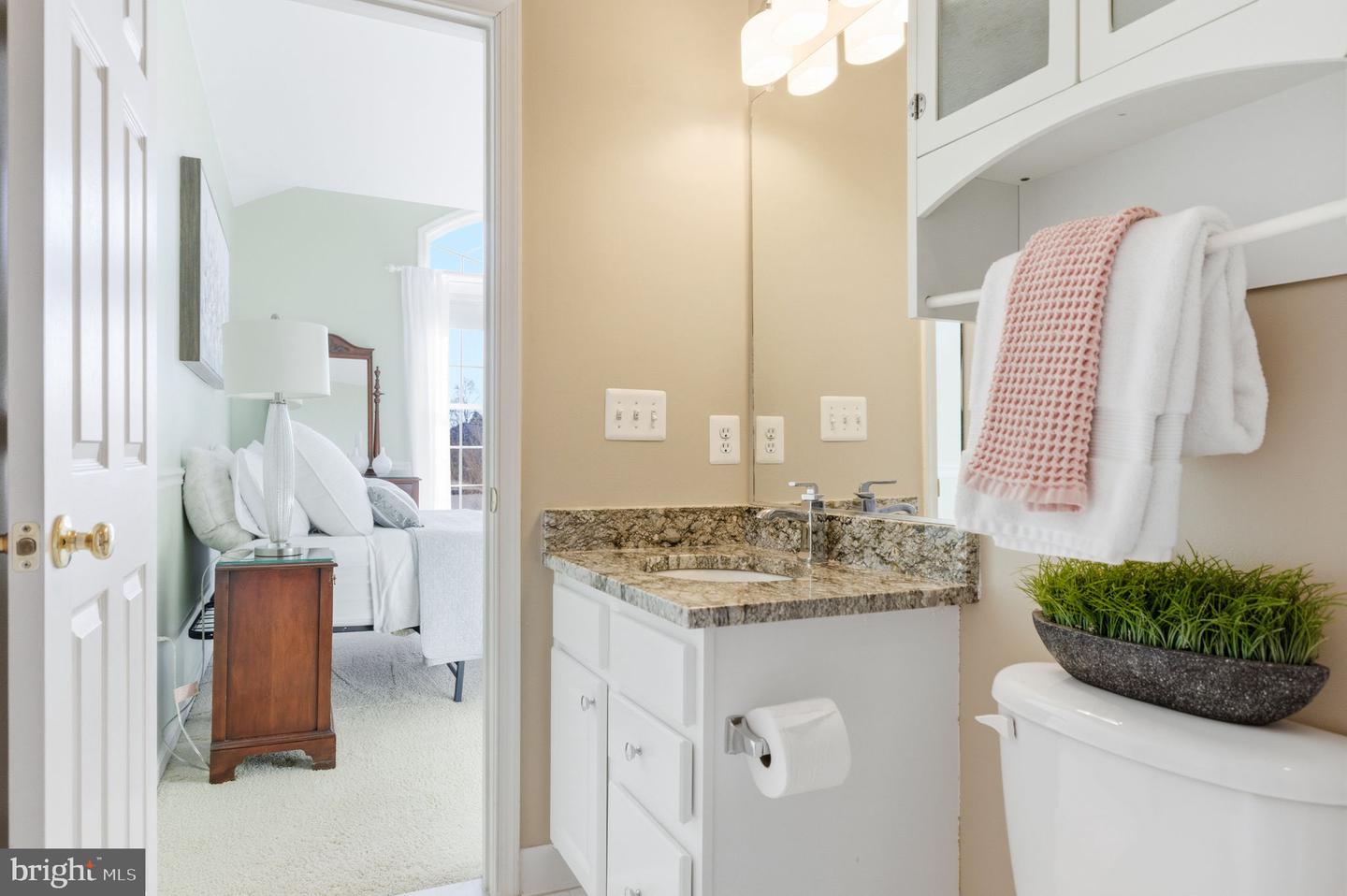 22455 PINE RIDGE CT, ASHBURN, Virginia 20148, 5 Bedrooms Bedrooms, ,5 BathroomsBathrooms,Residential,For sale,22455 PINE RIDGE CT,VALO2113982 MLS # VALO2113982