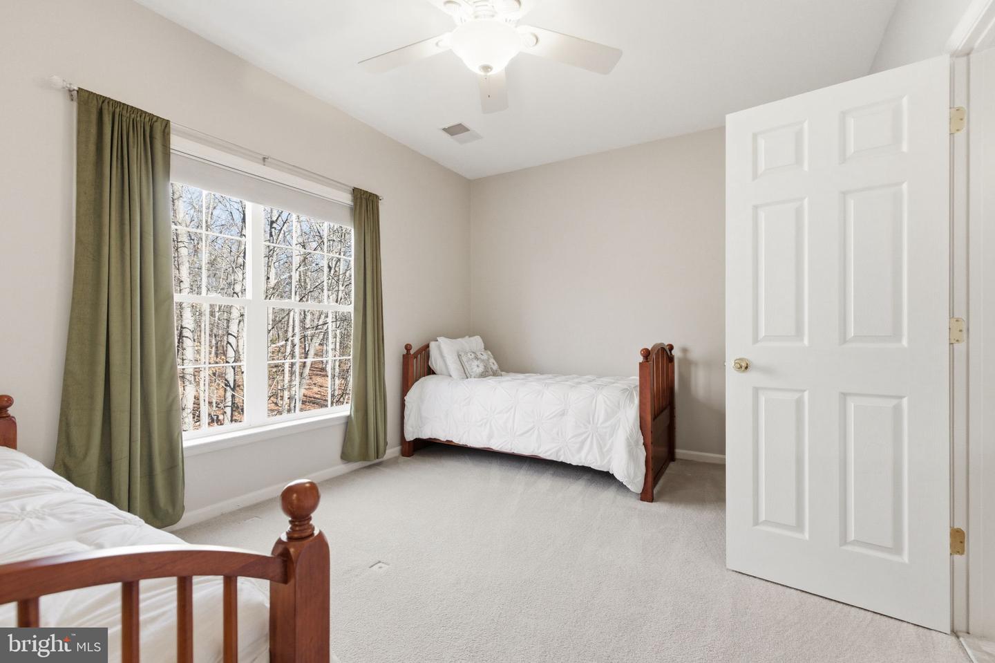 22455 PINE RIDGE CT, ASHBURN, Virginia 20148, 5 Bedrooms Bedrooms, ,5 BathroomsBathrooms,Residential,For sale,22455 PINE RIDGE CT,VALO2113982 MLS # VALO2113982