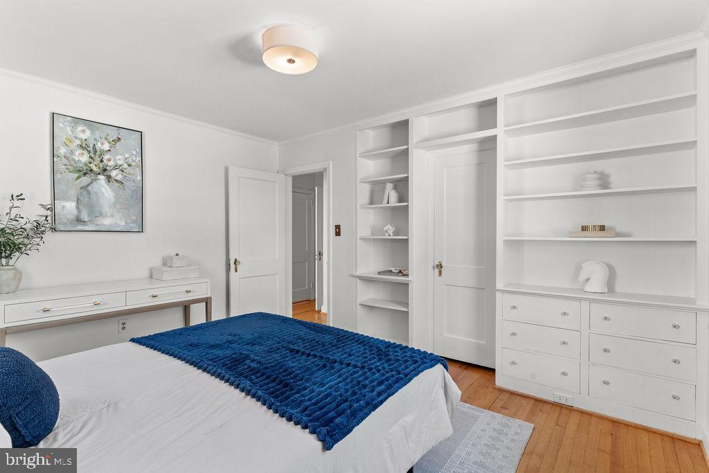 5118 25TH RD N, ARLINGTON, Virginia 22207, 3 Bedrooms Bedrooms, ,2 BathroomsBathrooms,Residential,For sale,5118 25TH RD N,VAAR2067804 MLS # VAAR2067804