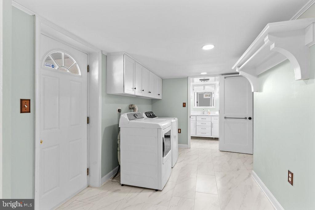 5118 25TH RD N, ARLINGTON, Virginia 22207, 3 Bedrooms Bedrooms, ,2 BathroomsBathrooms,Residential,For sale,5118 25TH RD N,VAAR2067804 MLS # VAAR2067804