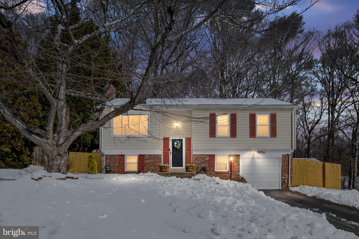 5570 ROWSER DR, WOODBRIDGE, Virginia 22193, 4 Bedrooms Bedrooms, ,2 BathroomsBathrooms,Residential,For sale,5570 ROWSER DR,VAPW2110654 MLS # VAPW2110654