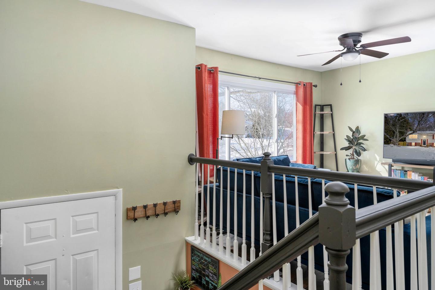 5570 ROWSER DR, WOODBRIDGE, Virginia 22193, 4 Bedrooms Bedrooms, ,2 BathroomsBathrooms,Residential,For sale,5570 ROWSER DR,VAPW2110654 MLS # VAPW2110654