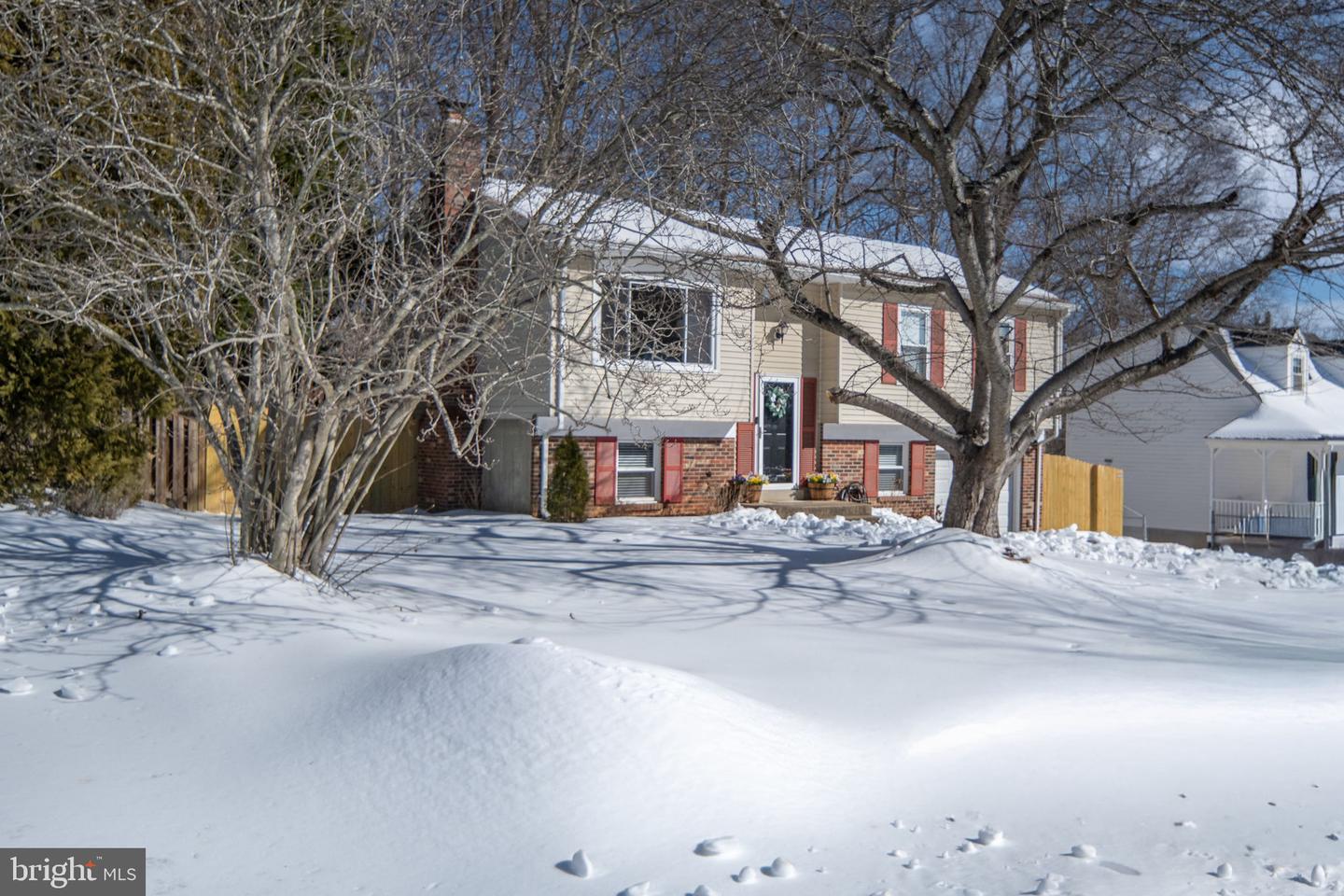 5570 ROWSER DR, WOODBRIDGE, Virginia 22193, 4 Bedrooms Bedrooms, ,2 BathroomsBathrooms,Residential,For sale,5570 ROWSER DR,VAPW2110654 MLS # VAPW2110654