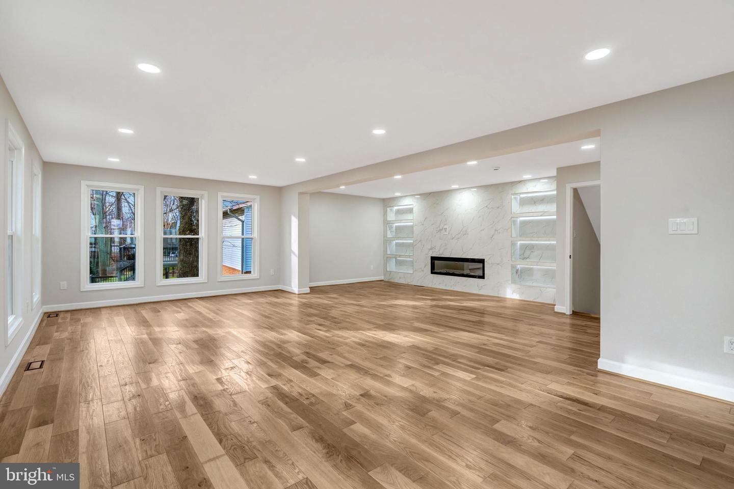 5203 MORNINGTON CT, FAIRFAX, Virginia 22032, 5 Bedrooms Bedrooms, 19 Rooms Rooms,5 BathroomsBathrooms,Residential,For sale,5203 MORNINGTON CT,VAFX2286062 MLS # VAFX2286062