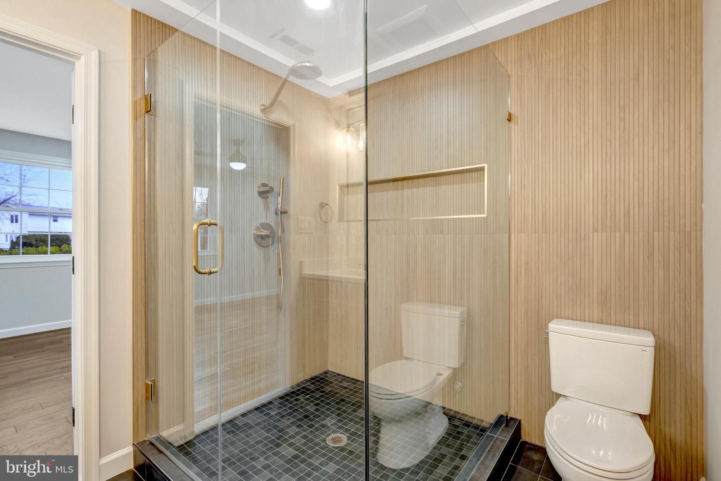 5203 MORNINGTON CT, FAIRFAX, Virginia 22032, 5 Bedrooms Bedrooms, 19 Rooms Rooms,5 BathroomsBathrooms,Residential,For sale,5203 MORNINGTON CT,VAFX2286062 MLS # VAFX2286062