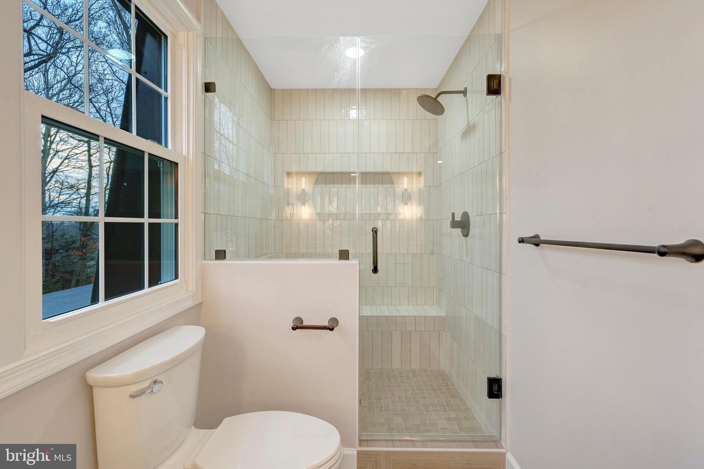 5203 MORNINGTON CT, FAIRFAX, Virginia 22032, 5 Bedrooms Bedrooms, 19 Rooms Rooms,5 BathroomsBathrooms,Residential,For sale,5203 MORNINGTON CT,VAFX2286062 MLS # VAFX2286062