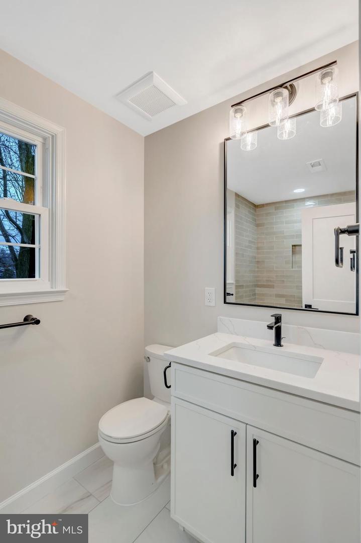 5203 MORNINGTON CT, FAIRFAX, Virginia 22032, 5 Bedrooms Bedrooms, 19 Rooms Rooms,5 BathroomsBathrooms,Residential,For sale,5203 MORNINGTON CT,VAFX2286062 MLS # VAFX2286062