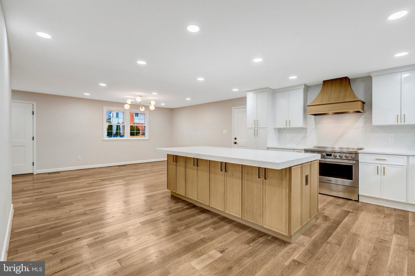 5203 MORNINGTON CT, FAIRFAX, Virginia 22032, 5 Bedrooms Bedrooms, 19 Rooms Rooms,5 BathroomsBathrooms,Residential,For sale,5203 MORNINGTON CT,VAFX2286062 MLS # VAFX2286062