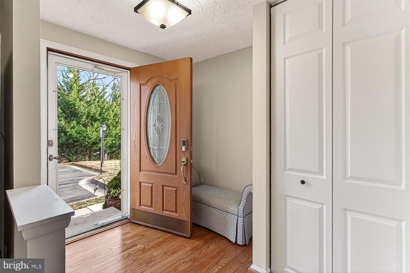 2938 BRIDGEHAMPTON CT, FALLS CHURCH, Virginia 22042, 3 Bedrooms Bedrooms, ,2 BathroomsBathrooms,Residential,For sale,2938 BRIDGEHAMPTON CT,VAFX2286166 MLS # VAFX2286166