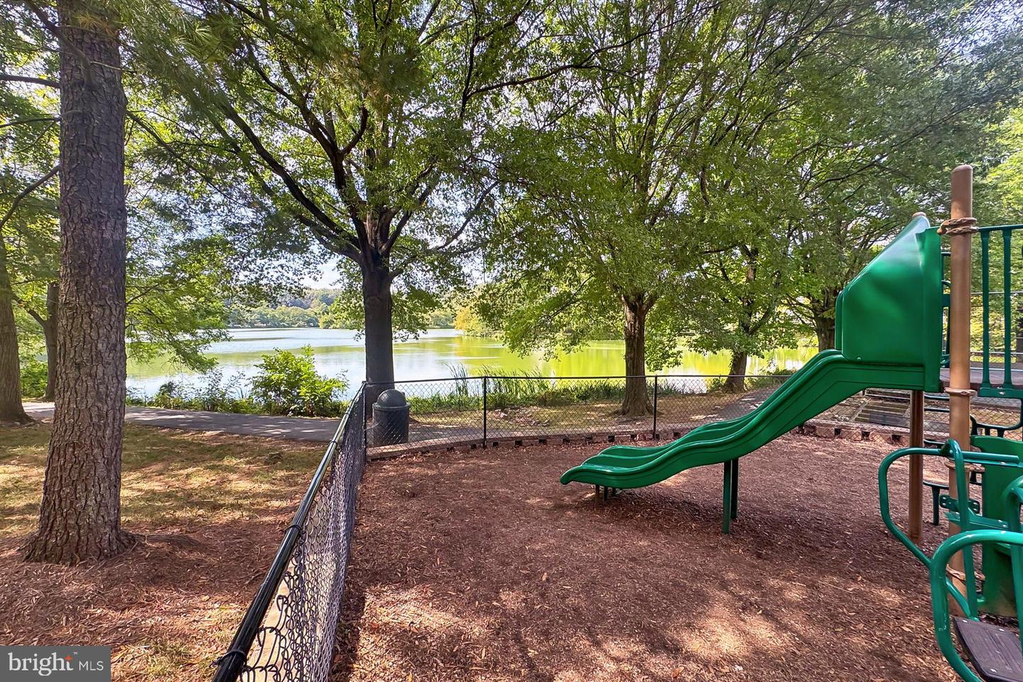 2938 BRIDGEHAMPTON CT, FALLS CHURCH, Virginia 22042, 3 Bedrooms Bedrooms, ,2 BathroomsBathrooms,Residential,For sale,2938 BRIDGEHAMPTON CT,VAFX2286166 MLS # VAFX2286166