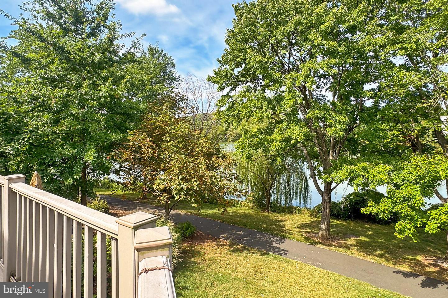 2938 BRIDGEHAMPTON CT, FALLS CHURCH, Virginia 22042, 3 Bedrooms Bedrooms, ,2 BathroomsBathrooms,Residential,For sale,2938 BRIDGEHAMPTON CT,VAFX2286166 MLS # VAFX2286166