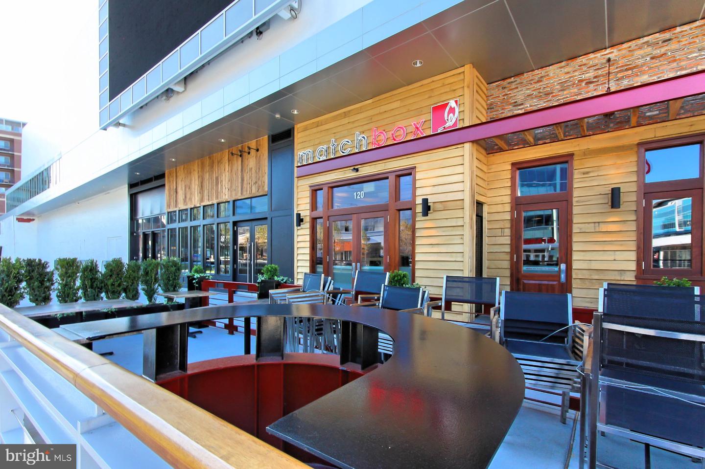 2938 BRIDGEHAMPTON CT, FALLS CHURCH, Virginia 22042, 3 Bedrooms Bedrooms, ,2 BathroomsBathrooms,Residential,For sale,2938 BRIDGEHAMPTON CT,VAFX2286166 MLS # VAFX2286166