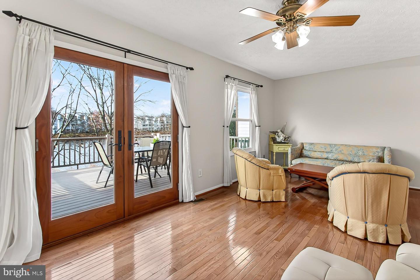 2938 BRIDGEHAMPTON CT, FALLS CHURCH, Virginia 22042, 3 Bedrooms Bedrooms, ,2 BathroomsBathrooms,Residential,For sale,2938 BRIDGEHAMPTON CT,VAFX2286166 MLS # VAFX2286166