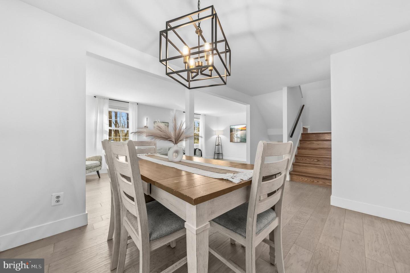 2901 EVERLEIGH WAY, FAIRFAX, Virginia 22031, 3 Bedrooms Bedrooms, ,3 BathroomsBathrooms,Residential,For sale,2901 EVERLEIGH WAY,VAFX2286184 MLS # VAFX2286184