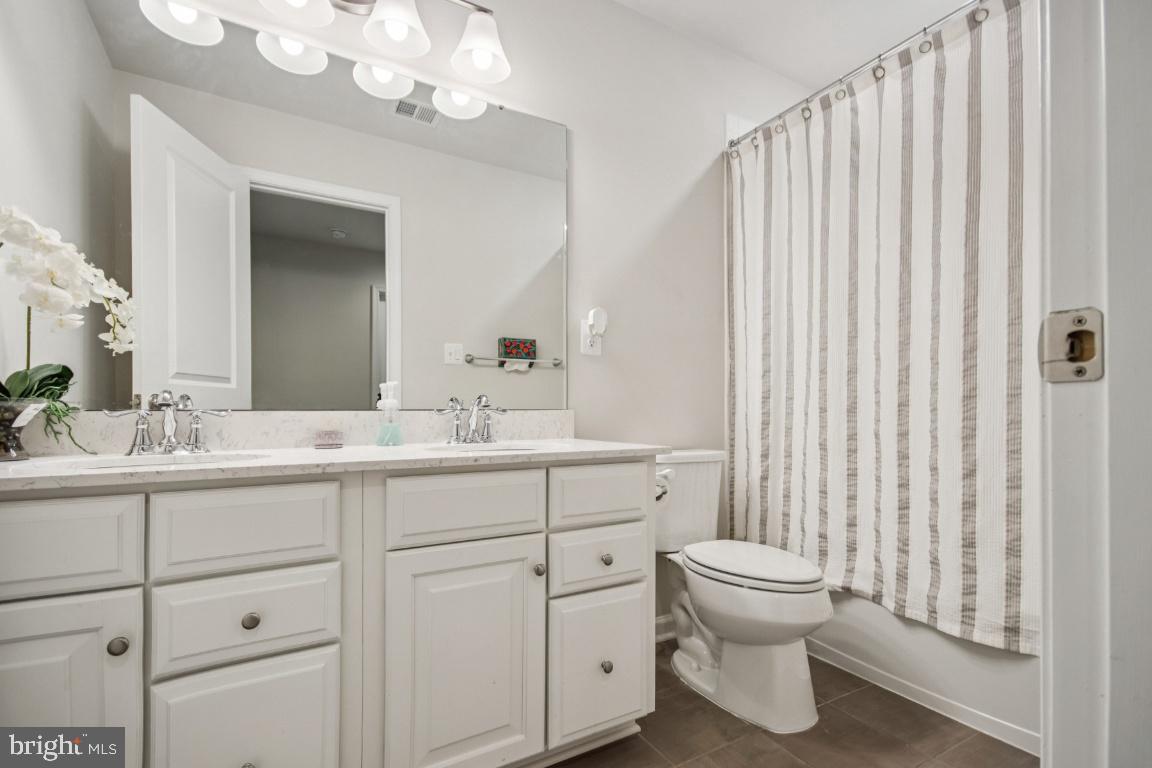 5821 SPRUCE VALLEY DR, FREDERICKSBURG, Virginia 22407, 4 Bedrooms Bedrooms, ,3 BathroomsBathrooms,Residential,For sale,5821 SPRUCE VALLEY DR,VASP2038710 MLS # VASP2038710