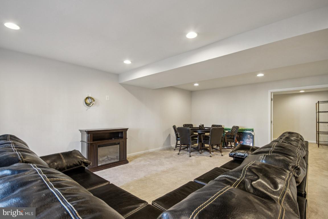 5821 SPRUCE VALLEY DR, FREDERICKSBURG, Virginia 22407, 4 Bedrooms Bedrooms, ,3 BathroomsBathrooms,Residential,For sale,5821 SPRUCE VALLEY DR,VASP2038710 MLS # VASP2038710