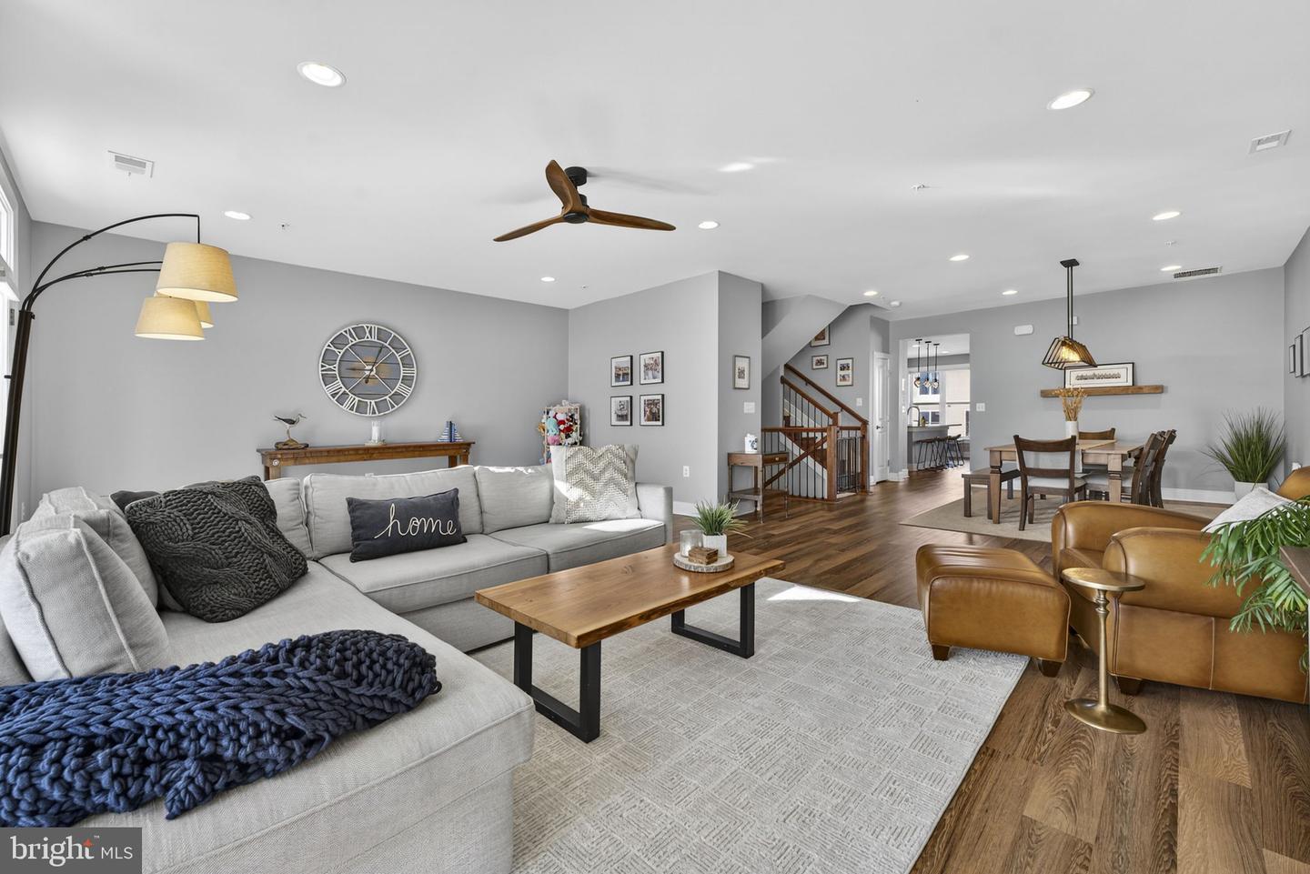 1912 POTOMAC AVE #102, ALEXANDRIA, Virginia 22301, 3 Bedrooms Bedrooms, 11 Rooms Rooms,2 BathroomsBathrooms,Residential,For sale,1912 POTOMAC AVE #102,VAAX2053282 MLS # VAAX2053282