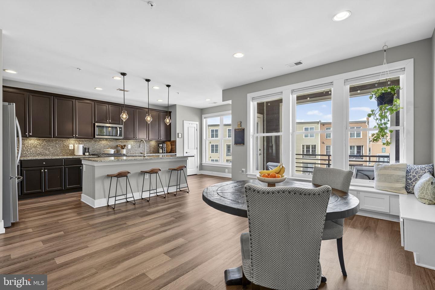 1912 POTOMAC AVE #102, ALEXANDRIA, Virginia 22301, 3 Bedrooms Bedrooms, 11 Rooms Rooms,2 BathroomsBathrooms,Residential,For sale,1912 POTOMAC AVE #102,VAAX2053282 MLS # VAAX2053282