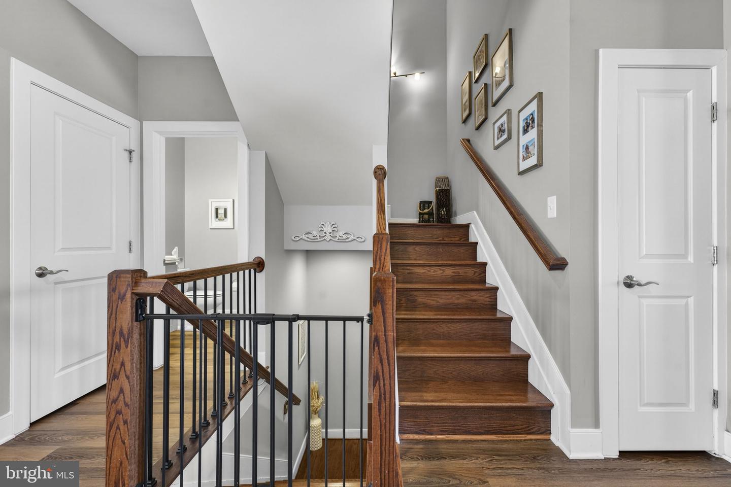 1912 POTOMAC AVE #102, ALEXANDRIA, Virginia 22301, 3 Bedrooms Bedrooms, 11 Rooms Rooms,2 BathroomsBathrooms,Residential,For sale,1912 POTOMAC AVE #102,VAAX2053282 MLS # VAAX2053282