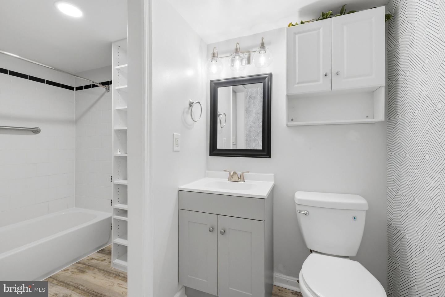 8353-D DUNHAM CT #642, SPRINGFIELD, Virginia 22152, 2 Bedrooms Bedrooms, ,1 BathroomBathrooms,Residential,For sale,8353-D DUNHAM CT #642,VAFX2286300 MLS # VAFX2286300