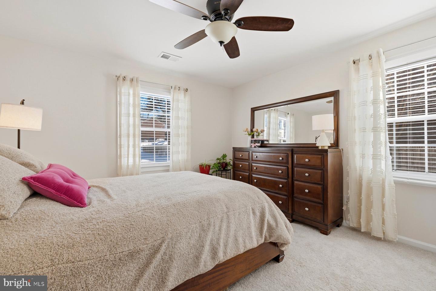 8353-D DUNHAM CT #642, SPRINGFIELD, Virginia 22152, 2 Bedrooms Bedrooms, ,1 BathroomBathrooms,Residential,For sale,8353-D DUNHAM CT #642,VAFX2286300 MLS # VAFX2286300