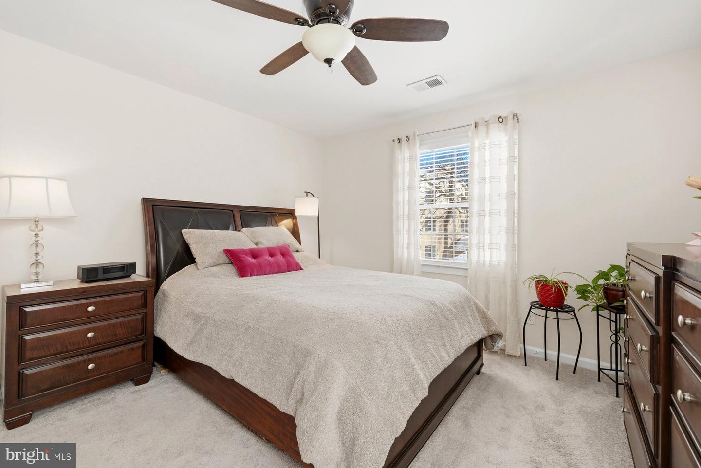 8353-D DUNHAM CT #642, SPRINGFIELD, Virginia 22152, 2 Bedrooms Bedrooms, ,1 BathroomBathrooms,Residential,For sale,8353-D DUNHAM CT #642,VAFX2286300 MLS # VAFX2286300