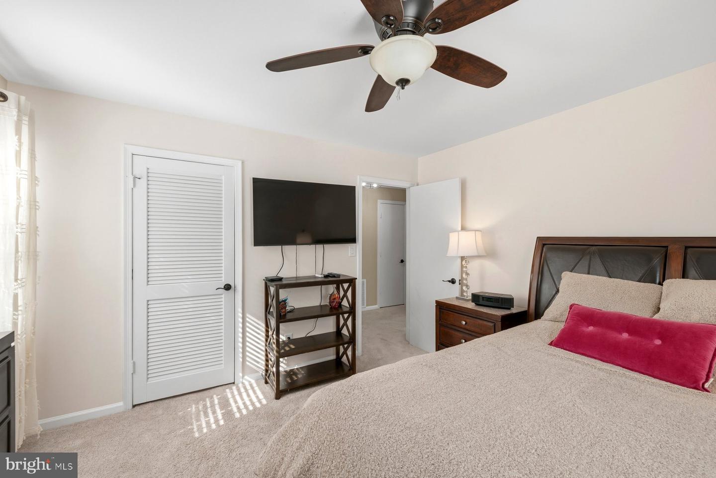 8353-D DUNHAM CT #642, SPRINGFIELD, Virginia 22152, 2 Bedrooms Bedrooms, ,1 BathroomBathrooms,Residential,For sale,8353-D DUNHAM CT #642,VAFX2286300 MLS # VAFX2286300