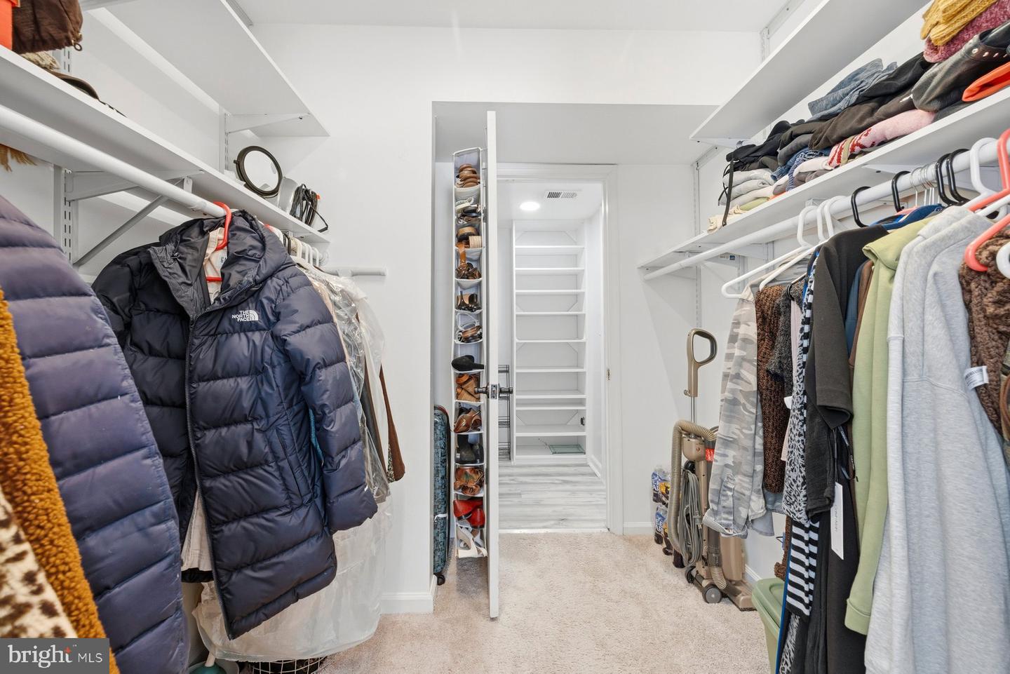 8353-D DUNHAM CT #642, SPRINGFIELD, Virginia 22152, 2 Bedrooms Bedrooms, ,1 BathroomBathrooms,Residential,For sale,8353-D DUNHAM CT #642,VAFX2286300 MLS # VAFX2286300