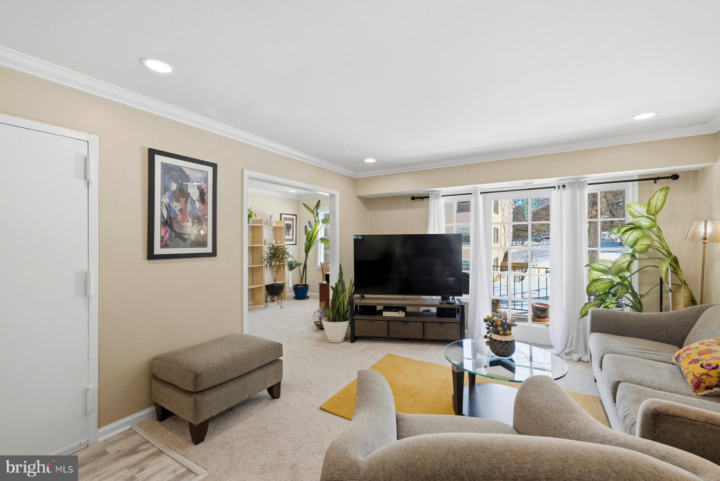 8353-D DUNHAM CT #642, SPRINGFIELD, Virginia 22152, 2 Bedrooms Bedrooms, ,1 BathroomBathrooms,Residential,For sale,8353-D DUNHAM CT #642,VAFX2286300 MLS # VAFX2286300