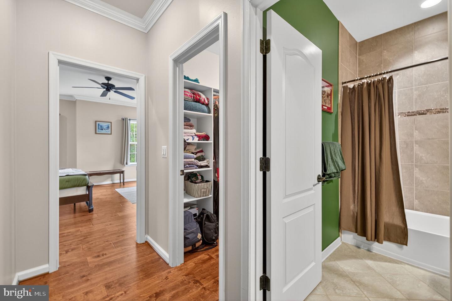 22011 BEAVERDAM DR, ASHBURN, Virginia 20148, 5 Bedrooms Bedrooms, 24 Rooms Rooms,5 BathroomsBathrooms,Residential,For sale,22011 BEAVERDAM DR,VALO2114196 MLS # VALO2114196