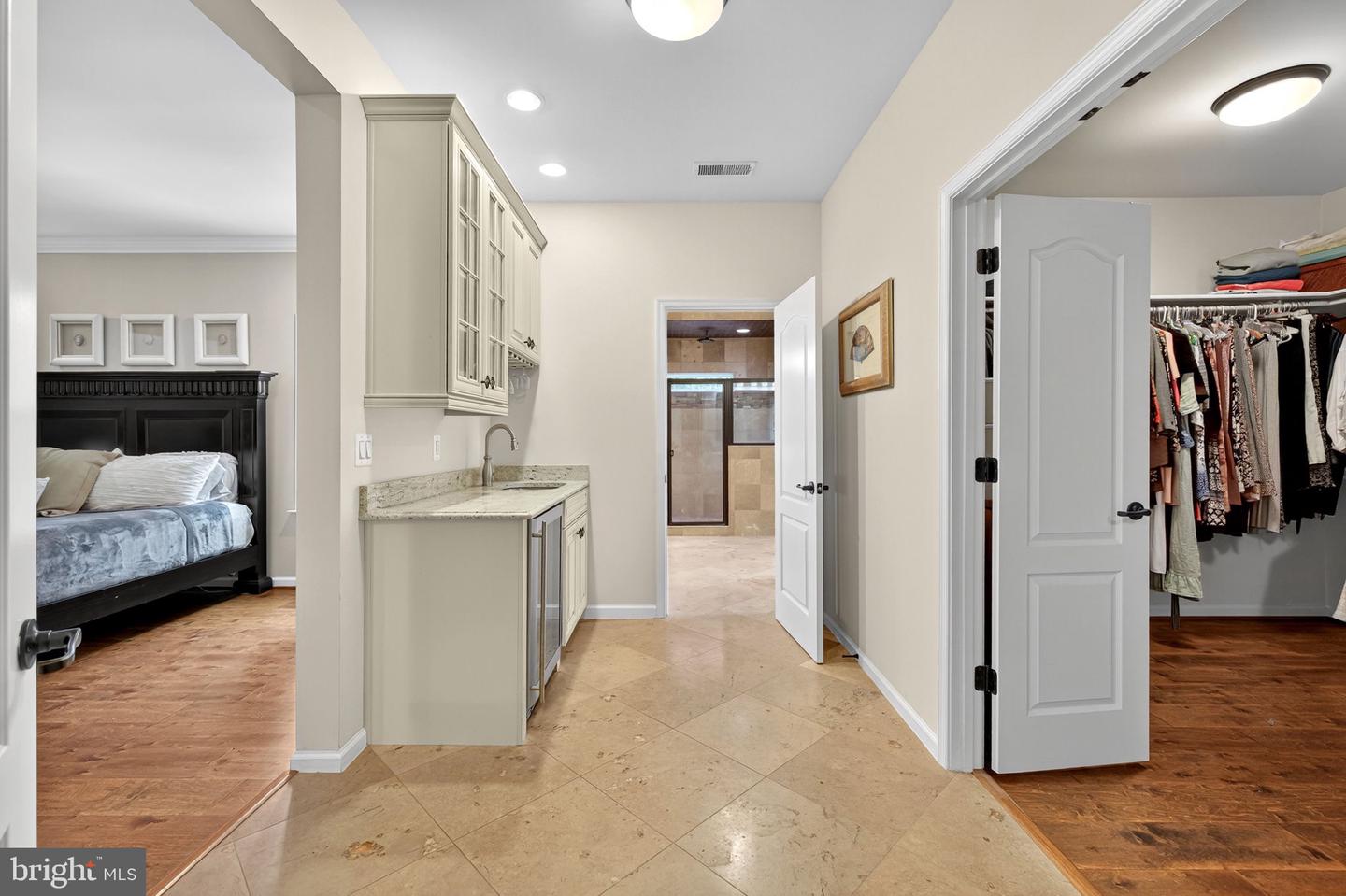 22011 BEAVERDAM DR, ASHBURN, Virginia 20148, 5 Bedrooms Bedrooms, 24 Rooms Rooms,5 BathroomsBathrooms,Residential,For sale,22011 BEAVERDAM DR,VALO2114196 MLS # VALO2114196