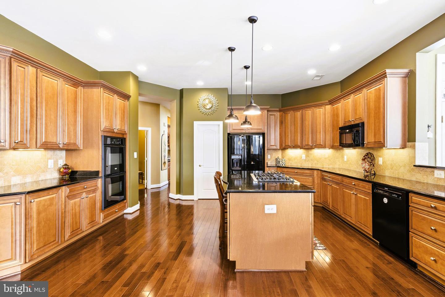 19606 BELLINGHAM LN, LEESBURG, Virginia 20175, 4 Bedrooms Bedrooms, ,5 BathroomsBathrooms,Residential,For sale,19606 BELLINGHAM LN,VALO2114236 MLS # VALO2114236