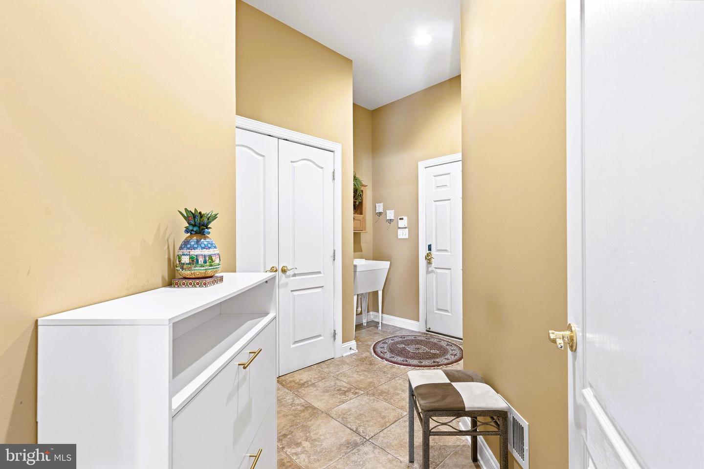 19606 BELLINGHAM LN, LEESBURG, Virginia 20175, 4 Bedrooms Bedrooms, ,5 BathroomsBathrooms,Residential,For sale,19606 BELLINGHAM LN,VALO2114236 MLS # VALO2114236