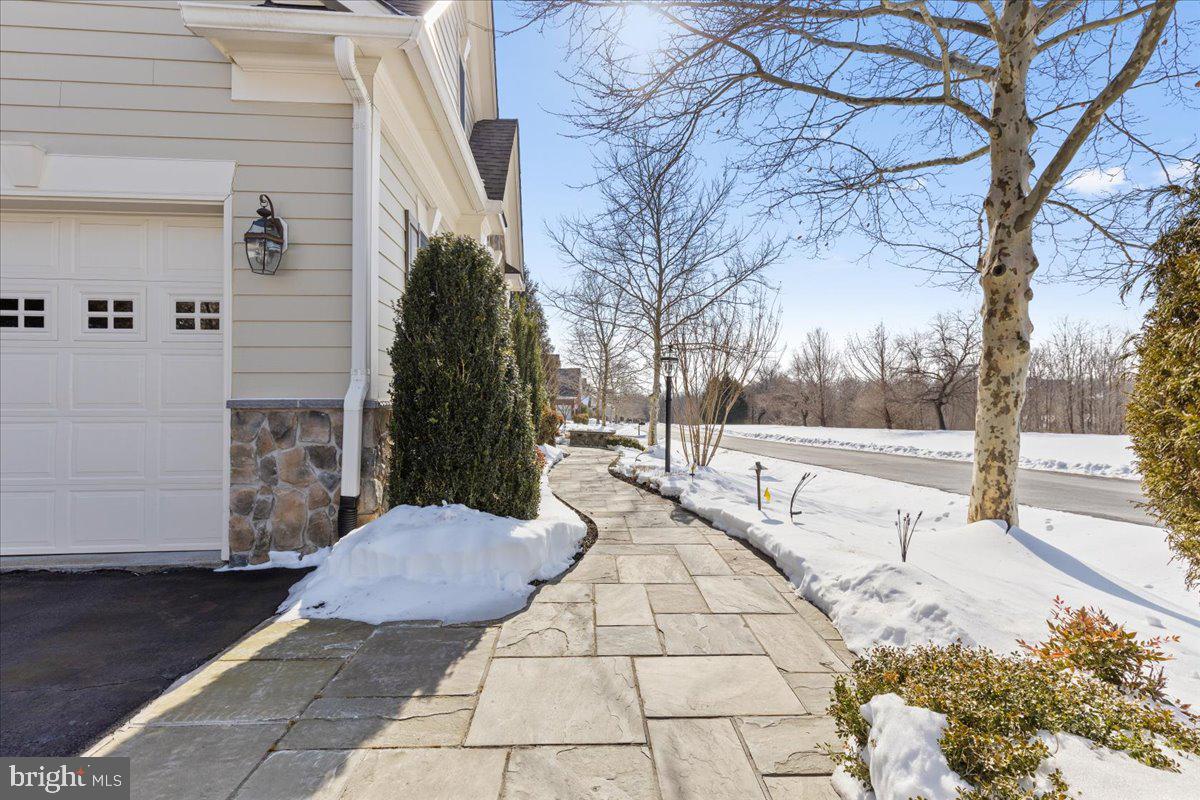 19606 BELLINGHAM LN, LEESBURG, Virginia 20175, 4 Bedrooms Bedrooms, ,5 BathroomsBathrooms,Residential,For sale,19606 BELLINGHAM LN,VALO2114236 MLS # VALO2114236