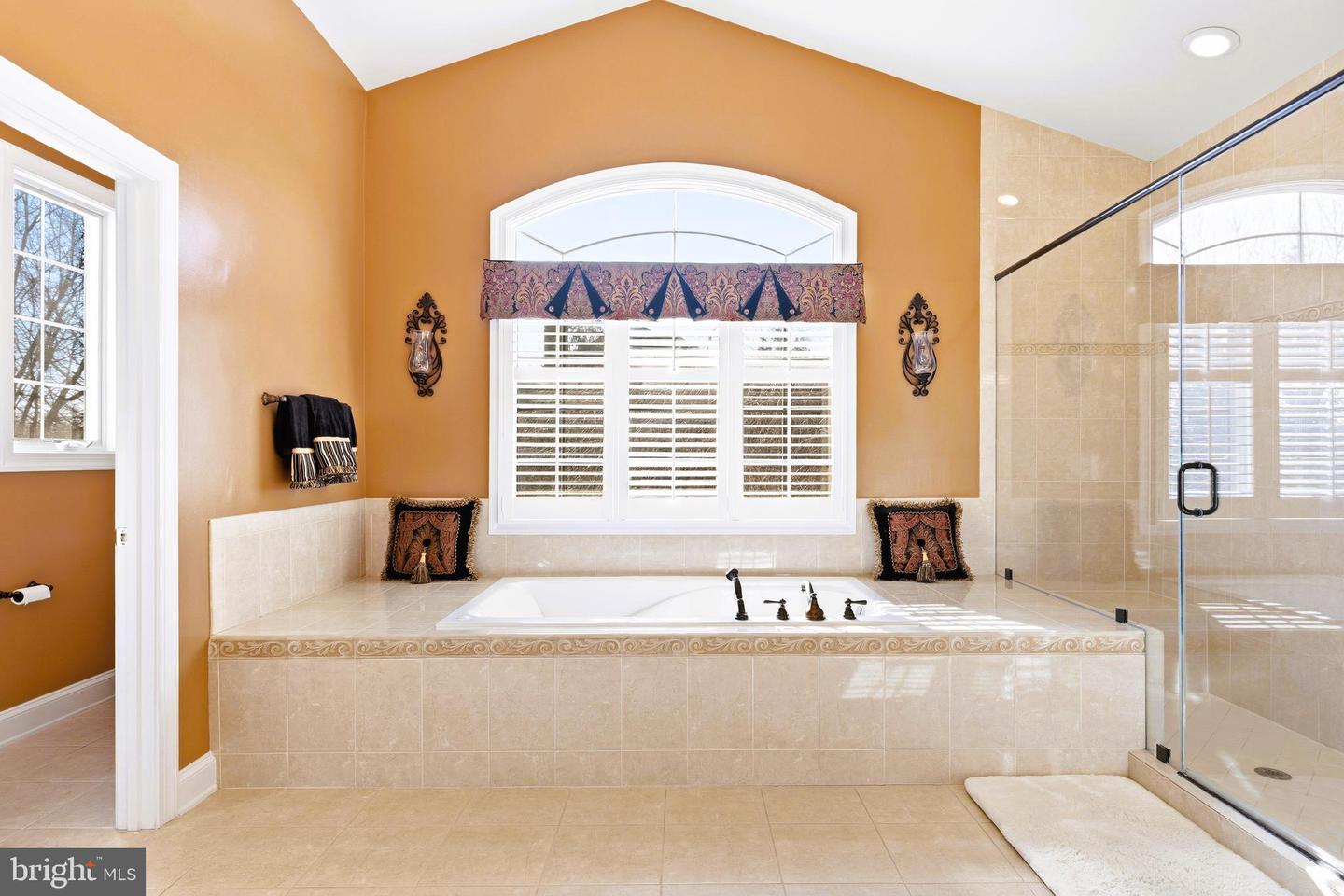 19606 BELLINGHAM LN, LEESBURG, Virginia 20175, 4 Bedrooms Bedrooms, ,5 BathroomsBathrooms,Residential,For sale,19606 BELLINGHAM LN,VALO2114236 MLS # VALO2114236