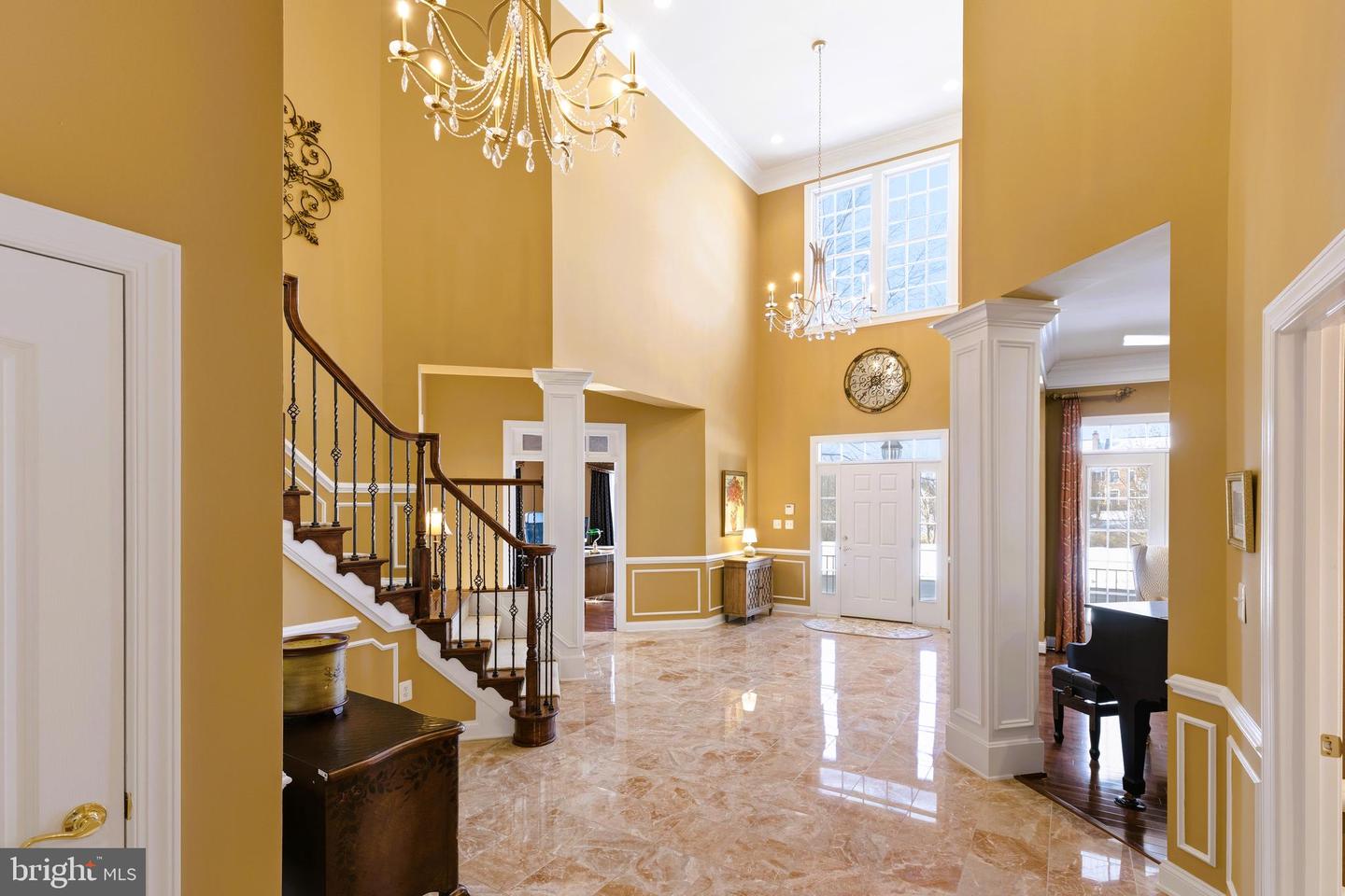 19606 BELLINGHAM LN, LEESBURG, Virginia 20175, 4 Bedrooms Bedrooms, ,5 BathroomsBathrooms,Residential,For sale,19606 BELLINGHAM LN,VALO2114236 MLS # VALO2114236