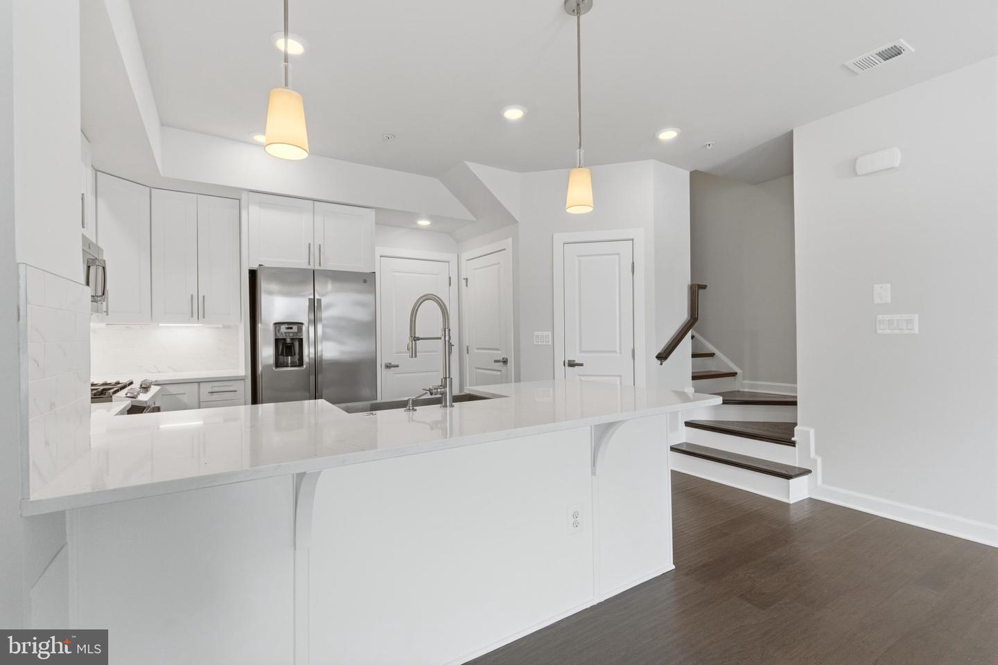 12921 SUNRISE RIDGE ALY #69, HERNDON, Virginia 20171, 3 Bedrooms Bedrooms, ,2 BathroomsBathrooms,Residential,For sale,12921 SUNRISE RIDGE ALY #69,VAFX2286630 MLS # VAFX2286630