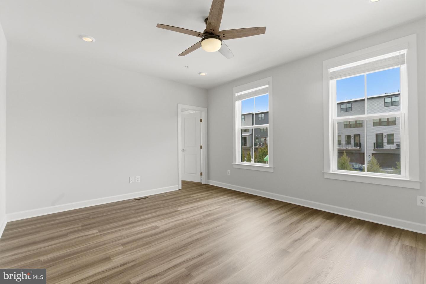 12921 SUNRISE RIDGE ALY #69, HERNDON, Virginia 20171, 3 Bedrooms Bedrooms, ,2 BathroomsBathrooms,Residential,For sale,12921 SUNRISE RIDGE ALY #69,VAFX2286630 MLS # VAFX2286630