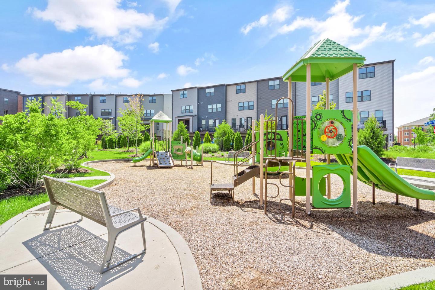 12921 SUNRISE RIDGE ALY #69, HERNDON, Virginia 20171, 3 Bedrooms Bedrooms, ,2 BathroomsBathrooms,Residential,For sale,12921 SUNRISE RIDGE ALY #69,VAFX2286630 MLS # VAFX2286630